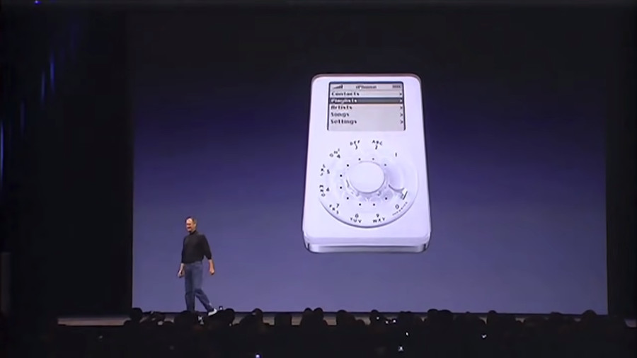Steve Jobs prezentacja - żart z iPhonem